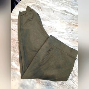 Torrid Women’s Plus 2 (18/20) Olive Green Jogger Pants Zip Pockets Cuffed Hem